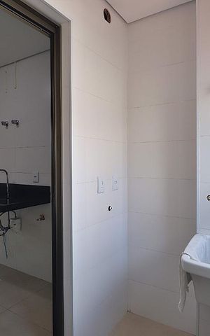 Apartamento à venda com 78m², 2 quartos e 2 vagasÁrea de Serviço