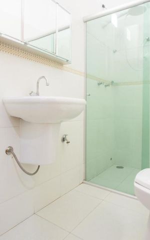 Casa para alugar com 116m², 2 quartos e 1 vagaBanheiro