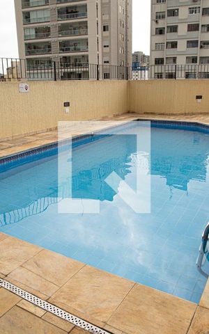 Apartamento para alugar com 30m², 1 quarto e 1 vaga Apartamento para alugar com 30m², 1 quarto e 1 vagaPiscina