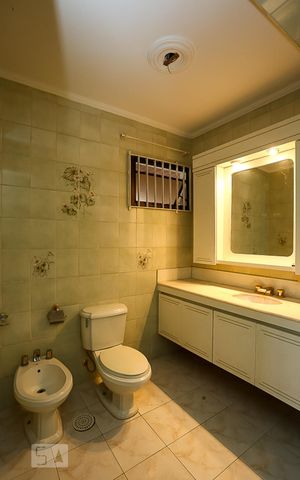 Apartamento à venda com 230m², 4 quartos e 4 vagas Apartamento à venda com 230m², 4 quartos e 4 vagasBanheiro da Suíte 3