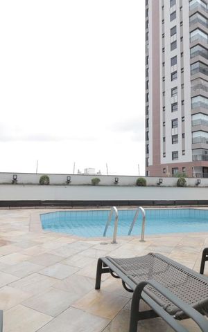 Apartamento à venda com 186m², 3 quartos e 3 vagasÁrea comum - Piscina