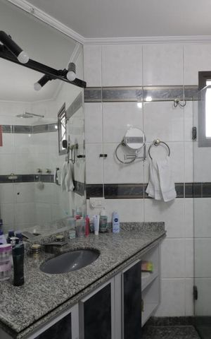 Apartamento à venda com 186m², 3 quartos e 3 vagasBanheiro da Suite 3 