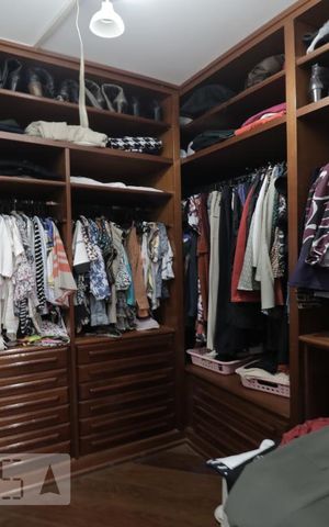 Apartamento à venda com 186m², 3 quartos e 3 vagasSuite 3  - closet