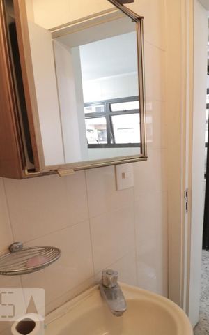 Apartamento à venda com 186m², 3 quartos e 3 vagasBanheiro de Serviço
