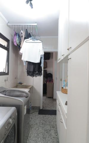 Apartamento à venda com 186m², 3 quartos e 3 vagasArea de serviço 