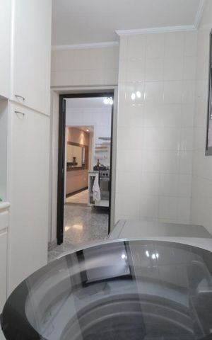 Apartamento à venda com 186m², 3 quartos e 3 vagasArea de serviço 