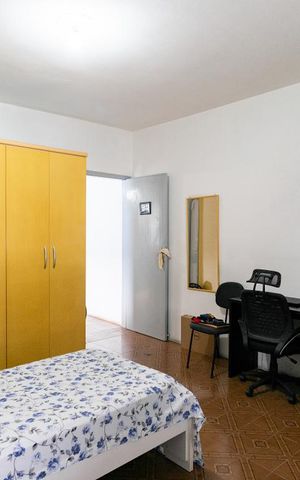 Casa para alugar com 60m², 1 quarto e 4 vagasQuarto