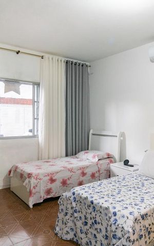 Casa para alugar com 60m², 1 quarto e 4 vagasQuarto