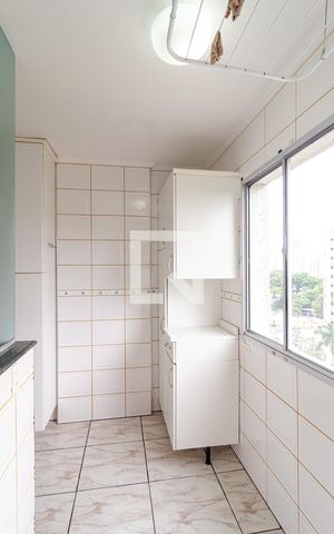 Apartamento à venda com 90m², 2 quartos e 1 vaga Apartamento à venda com 90m², 2 quartos e 1 vagaLavanderia