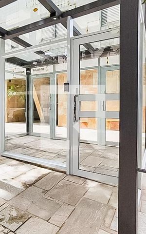 Apartamento à venda com 90m², 2 quartos e 1 vaga Apartamento à venda com 90m², 2 quartos e 1 vagaFachada