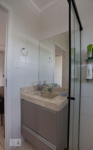 Apartamento para alugar com 42m², 2 quartos e 1 vagaBanheiro social