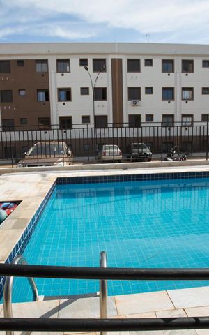 Apartamento para alugar com 42m², 2 quartos e 1 vagaÁrea comum - piscinas