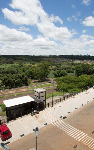 Apartamento para alugar com 42m², 2 quartos e 1 vagaVista da janela do quarto 2 (lado direito)