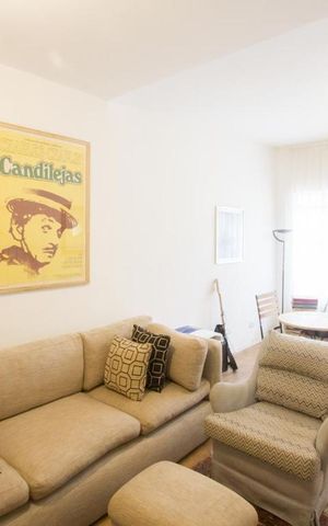 Casa à venda com 90m², 2 quartos e 1 vagaSala