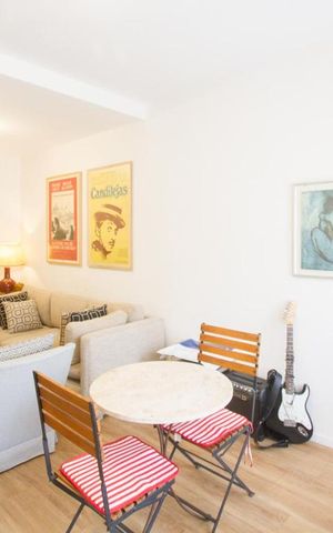 Casa à venda com 90m², 2 quartos e 1 vagaSala