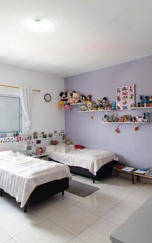 Casa à venda com 125m², 3 quartos e 2 vagasSuíte