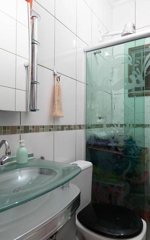 Casa à venda com 125m², 3 quartos e 2 vagasBanheiro da Suíte