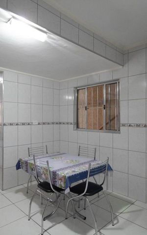 Casa à venda com 125m², 3 quartos e 2 vagasCopa