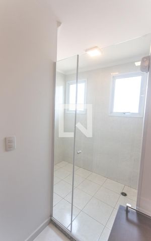 Apartamento à venda com 130m², 3 quartos e 2 vagas Apartamento à venda com 130m², 3 quartos e 2 vagasBanheiro suíte 1