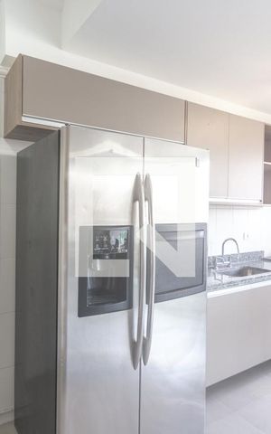 Apartamento à venda com 130m², 3 quartos e 2 vagas Apartamento à venda com 130m², 3 quartos e 2 vagasCozinha
