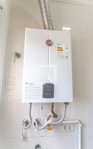 Apartamento à venda com 130m², 3 quartos e 2 vagas Apartamento à venda com 130m², 3 quartos e 2 vagasAquecedor