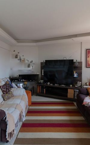 Apartamento à venda com 87m², 2 quartos e 2 vagas Apartamento à venda com 87m², 2 quartos e 2 vagasSala