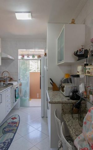 Apartamento à venda com 87m², 2 quartos e 2 vagas Apartamento à venda com 87m², 2 quartos e 2 vagasCozinha