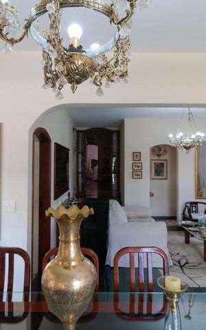 Apartamento à venda com 192m², 4 quartos e 4 vagas Apartamento à venda com 192m², 4 quartos e 4 vagasSalas