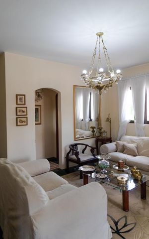 Apartamento à venda com 192m², 4 quartos e 4 vagas Apartamento à venda com 192m², 4 quartos e 4 vagasSalas