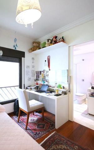Apartamento à venda com 217m², 3 quartos e 3 vagasSuíte 2