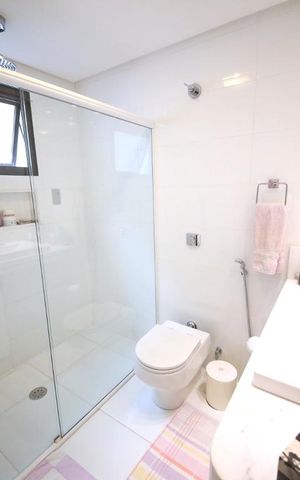 Apartamento à venda com 217m², 3 quartos e 3 vagasBanheiro