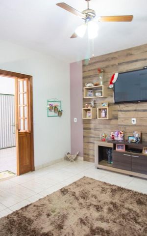 Casa à venda com 306m², 3 quartos e 4 vagasSala