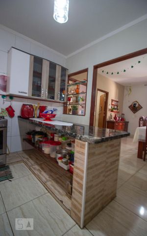 Casa à venda com 306m², 3 quartos e 4 vagasCozinha