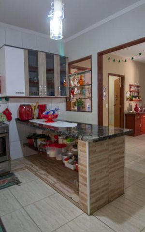 Casa à venda com 306m², 3 quartos e 4 vagasCozinha