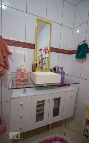 Casa à venda com 306m², 3 quartos e 4 vagasBanheiro da Suíte