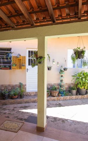 Casa à venda com 306m², 3 quartos e 4 vagasVista do quarto 2