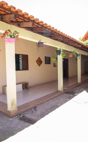 Casa à venda com 306m², 3 quartos e 4 vagasQuintal