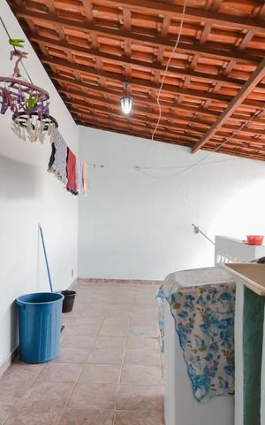 Casa à venda com 400m², 4 quartos e 4 vagas Casa à venda com 400m², 4 quartos e 4 vagasÁrea de Serviço - Casa 3