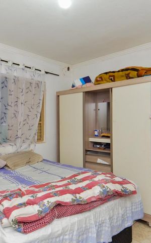Casa à venda com 400m², 4 quartos e 4 vagas Casa à venda com 400m², 4 quartos e 4 vagasQuarto 3 - Suíte - Casa 1