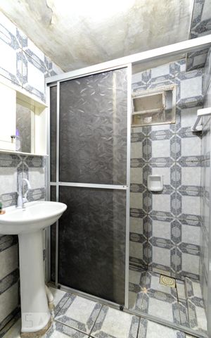 Casa para alugar com 75m², 3 quartos e 1 vaga Casa para alugar com 75m², 3 quartos e 1 vagaBanheiro