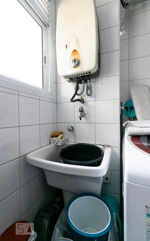 Apartamento à venda com 76m², 2 quartos e 2 vagasÁrea de Serviço