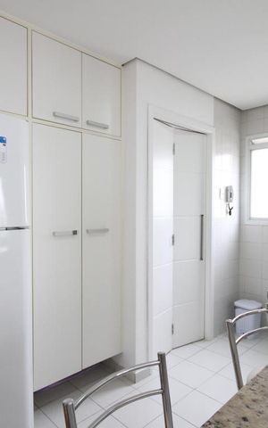 Apartamento para alugar com 82m², 2 quartos e 2 vagasCozinha