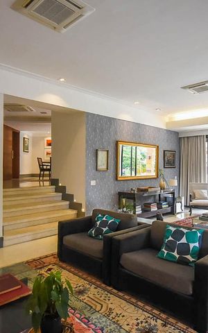 Casa à venda com 920m², 4 quartos e 6 vagas Casa à venda com 920m², 4 quartos e 6 vagasSala