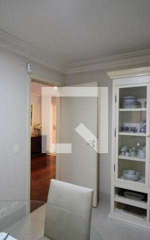 Casa à venda com 400m², 4 quartos e 5 vagasCopa