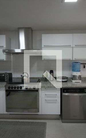 Casa à venda com 400m², 4 quartos e 5 vagasCozinha