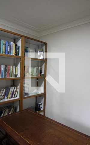 Casa à venda com 400m², 4 quartos e 5 vagasEscritório