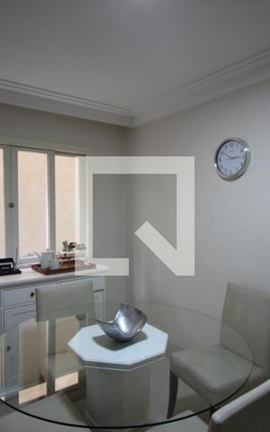Casa à venda com 400m², 4 quartos e 5 vagasCopa