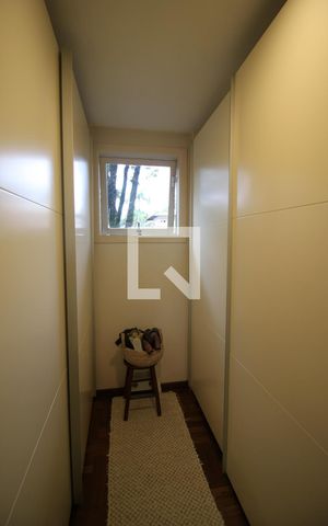 Casa à venda com 400m², 4 quartos e 5 vagasCloset do quarto 3