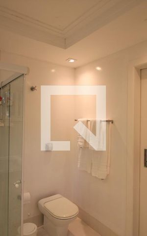 Casa à venda com 400m², 4 quartos e 5 vagasBanheiro da Suíte 3