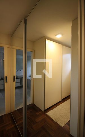 Casa à venda com 400m², 4 quartos e 5 vagasCloset do quarto 3